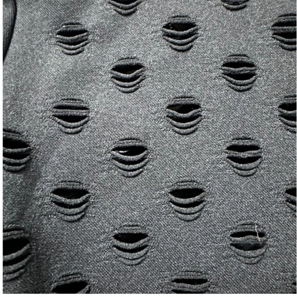 Women's Black Top with Long Sleeves and Perforation Size: S - Picture 6 of 6